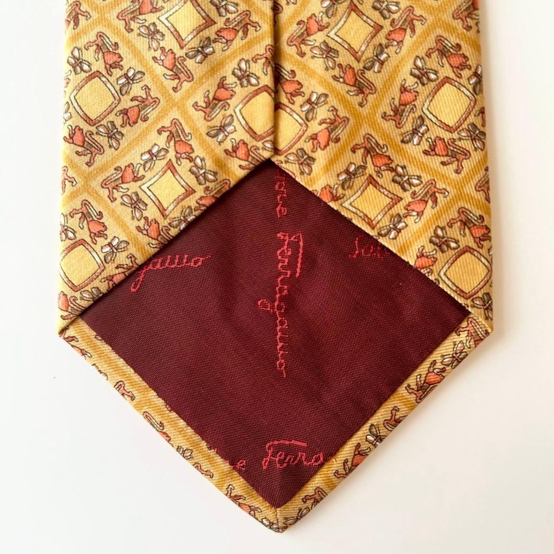 未使用】フェラガモ シルクネクタイ エジプト風 ライオン& トンボ 幾何