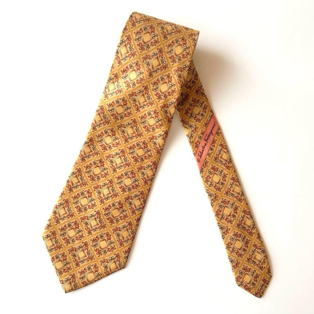 未使用】フェラガモ シルクネクタイ エジプト風 ライオン& トンボ 幾何