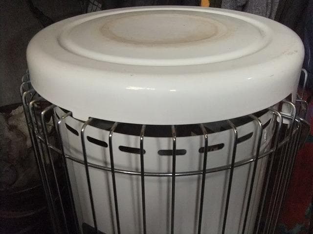 SL-66F 遠赤外線炎筒とホワイトフレームが身体をしんから温めます29000