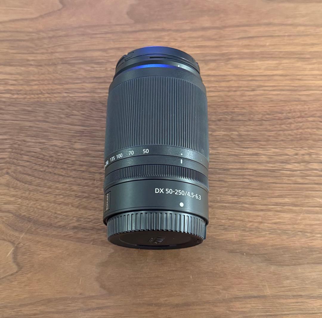 NIKKOR DX 50-250mm f/4.5-6.3 ズームレンズ　ニコン