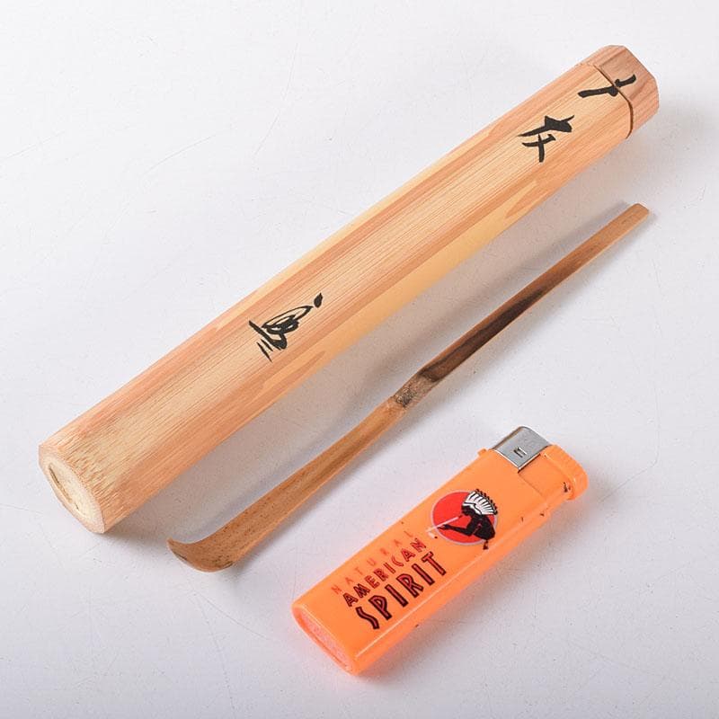 ヒロ　竹高斉作　茶杓　銘「友」　前大徳　須賀玄道書付共筒共箱　V　7268