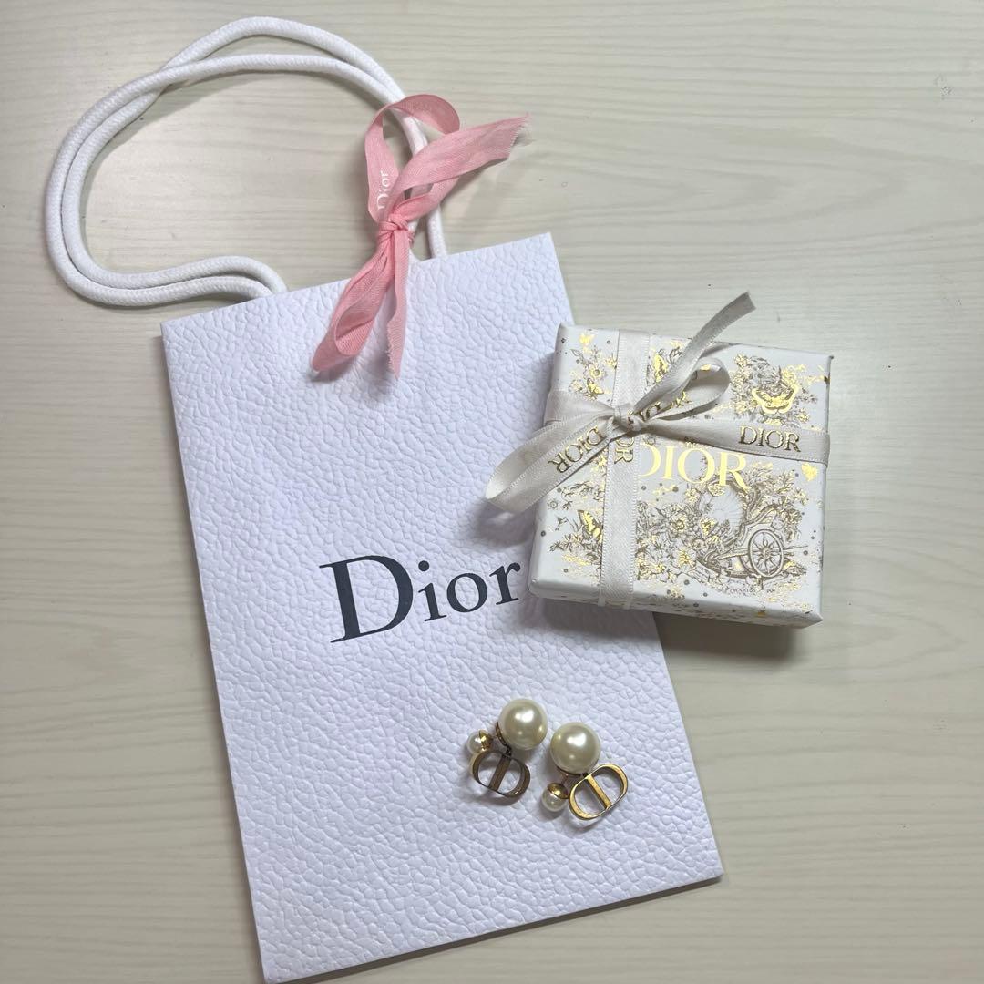 Dior（ディオール）両耳用ピアス Christian Dior（クリスチャン・ディオール） Dior ディオール Dior