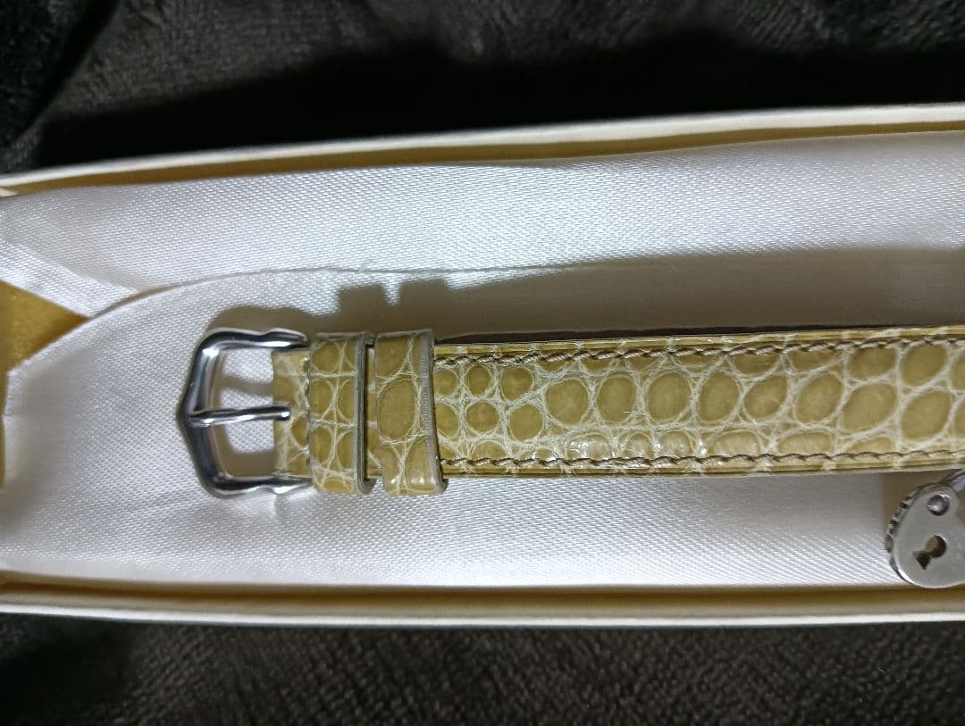 稼働品　Obrey　オブレイ　銀無垢　SOLID SILVER　腕時計　♡南京錠