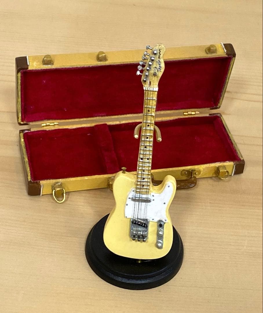 フェンダー　テレキャスター　ミニチュアギター　吉田和則 Voltaire(ボルテール)京都 筆記具・時計販売 -シリーズ一覧[ミニチュア
