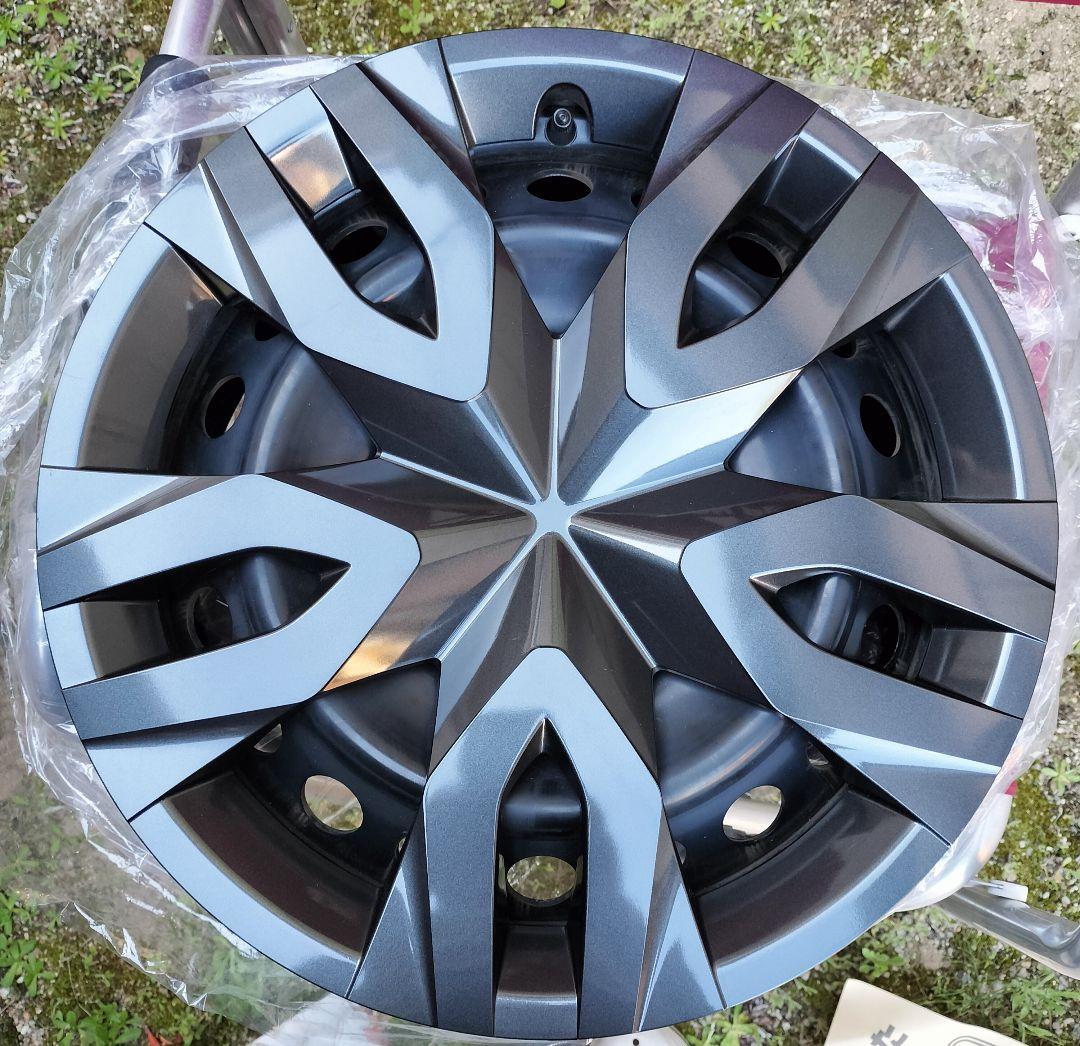 新型プリウス 60 純正スチールホイール 17インチ4本 ナット付 - メルカリ