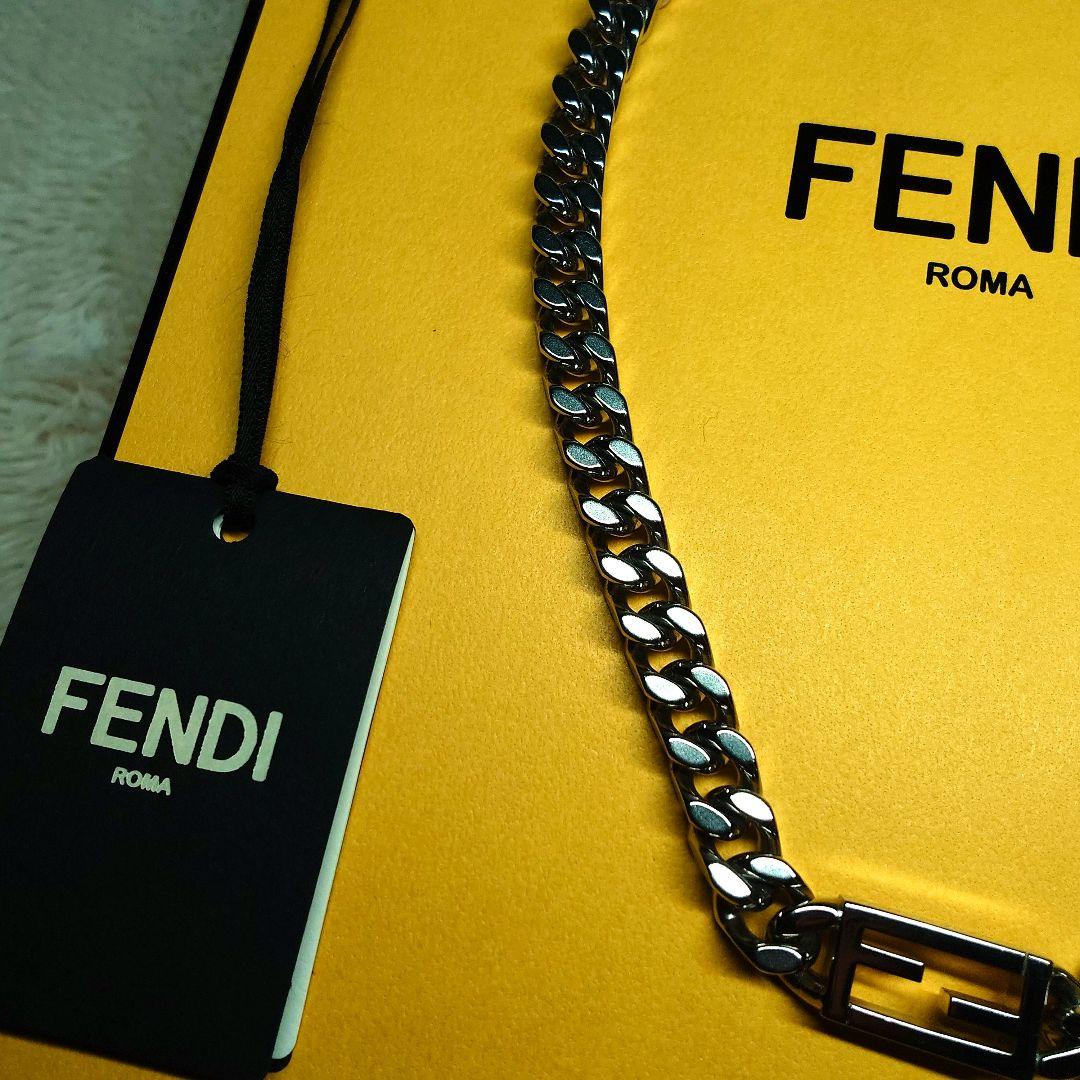 FENDI バゲット ネックレス 目黒蓮さん着用 FF チェーン シルバー