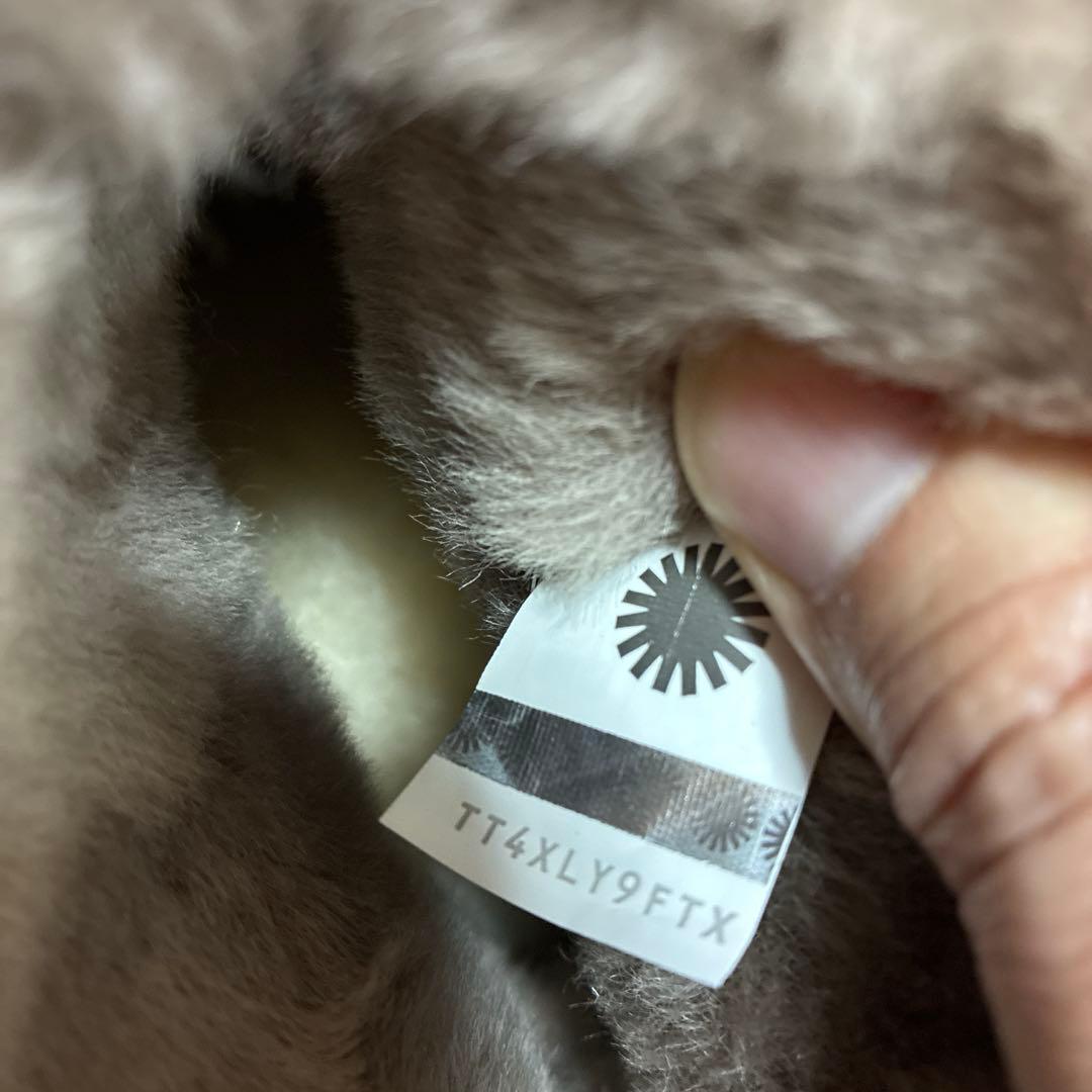 新品・未使用品 UGG CLASSIC MINI II ページュ 24.0cm