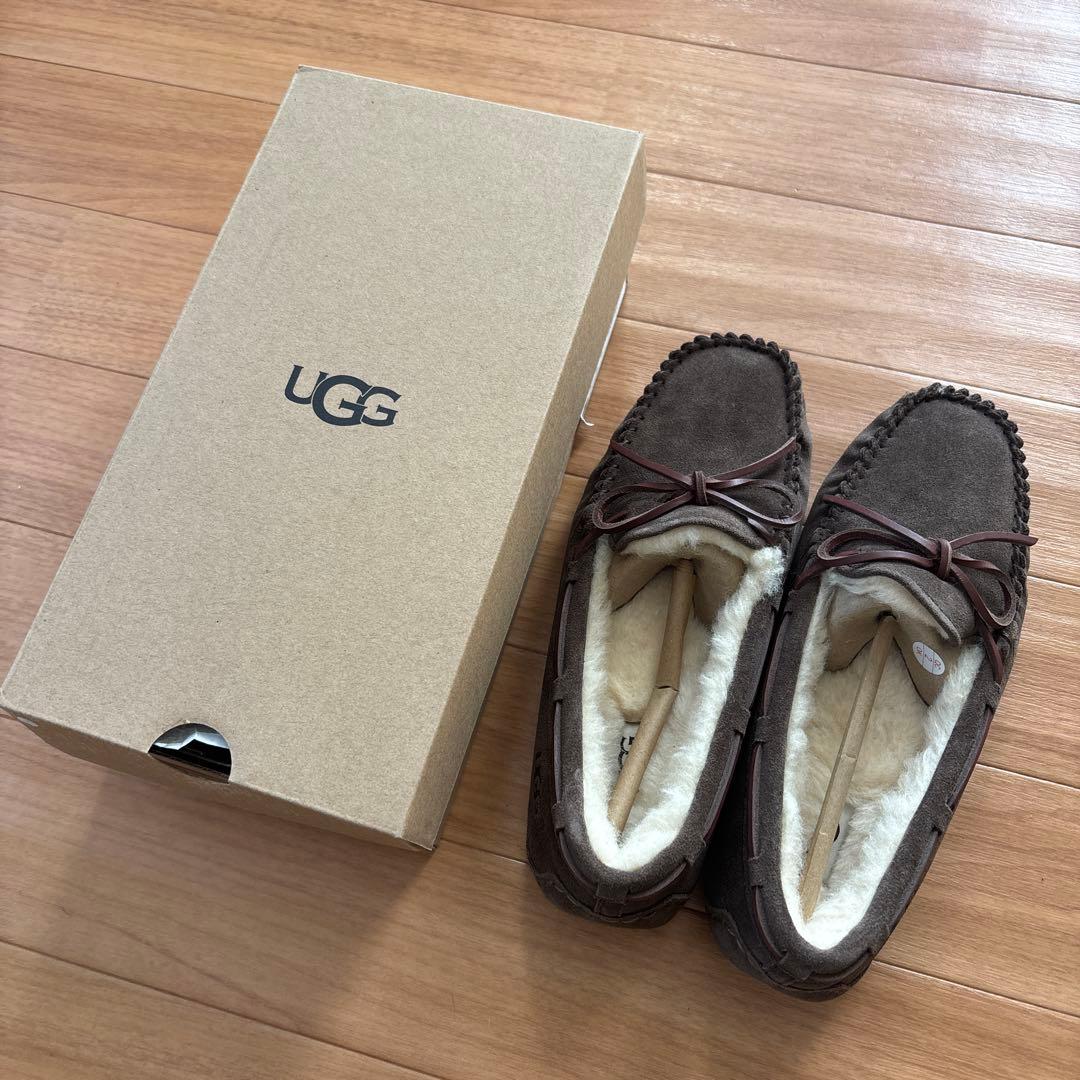 UGGアグレディースDAKOTAダコタ ブラウン モカシン 25アウトレット新品 UGG（アグ） 【並行輸入】アグ ウィメンズ ダコタ 1107949 Women's