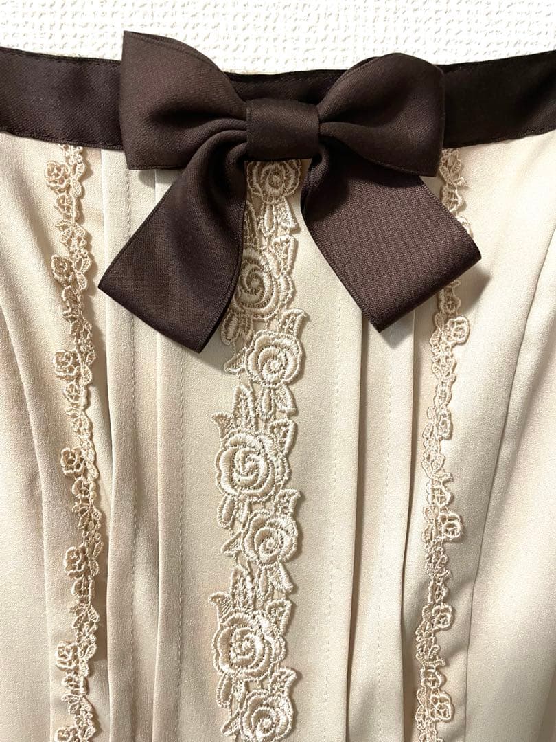 美品】Innocent World リボンバイカラーJSK ミルクティー色 - メルカリ