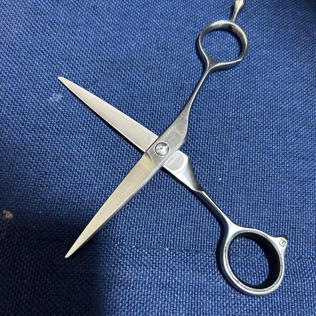 即日✨セニングシザー【新品】・シザー【美品】 UTSUMIセット美容ウツミ 内海