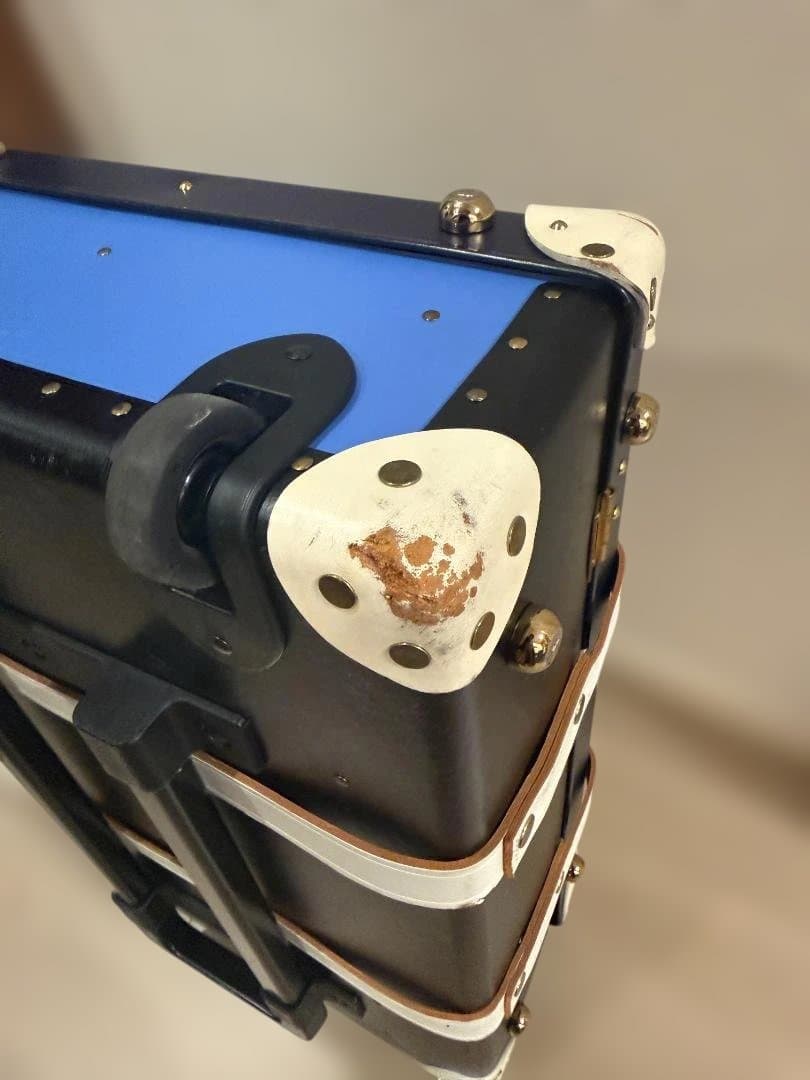 グローブトロッター キャリーケース 21インチ サントリーニ限定モデル