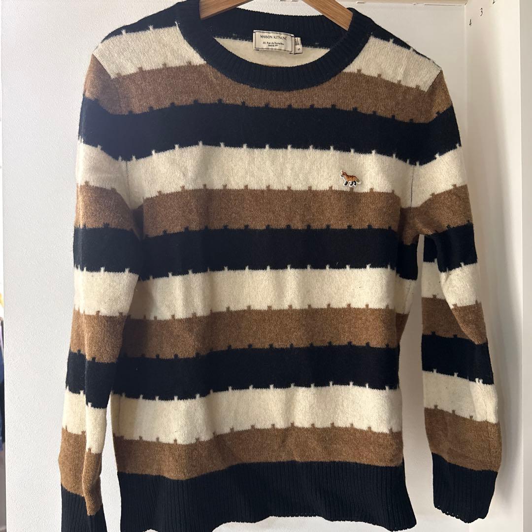 MAISON KITSUNE ストライプニットセーター - メルカリ