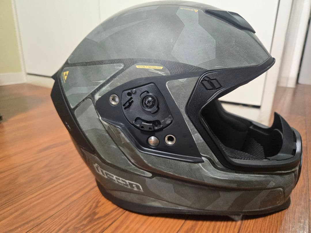 サイズL】ICONヘルメット AIRFLITEバトルスカー2 - メルカリ