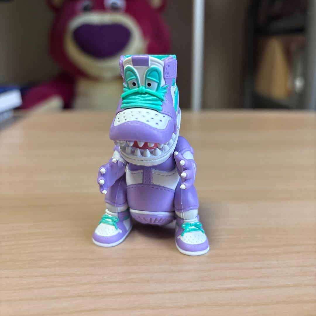 TOKYOGUNS】怪獣 スニーカーヘッド シカゴ インディーズソフビ 岩瀬匠