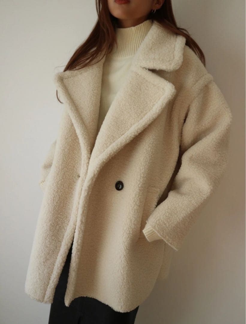 トランク88 ボアアウター アイボリー - メルカリ