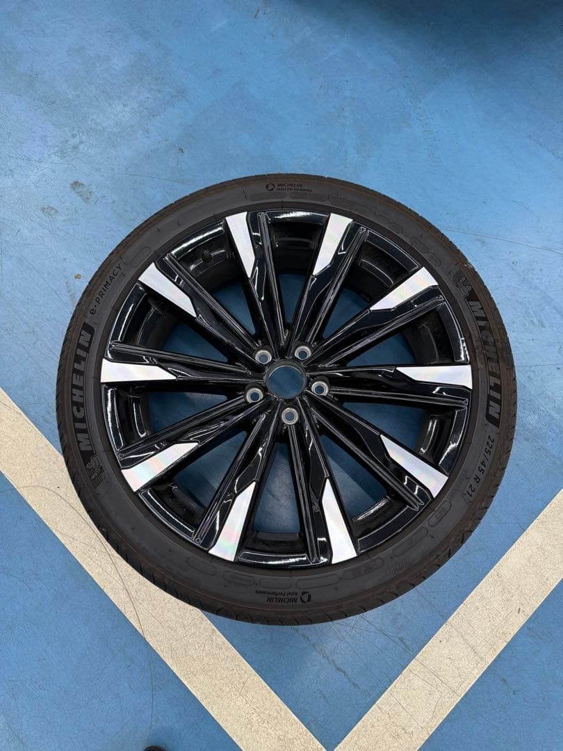 トヨタ クラウンクロスオーバー 純正ホイールタイヤ付き 21インチ