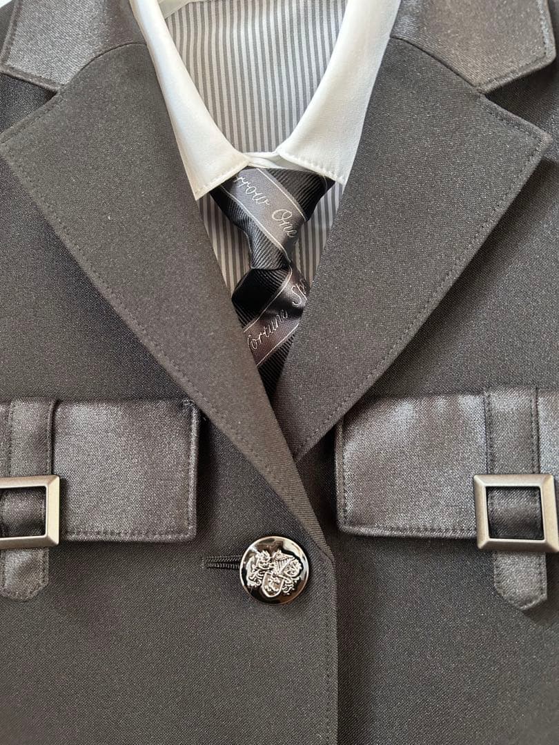 ◇ELLE EN NOIR◇未使用に近い150 卒業式入学式ジャケットスカート