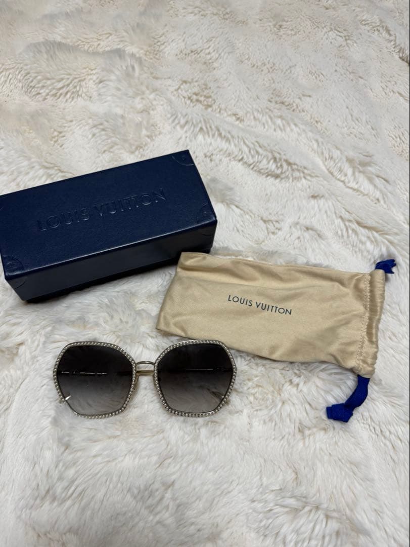 し*も様 Louis Vuitton サングラス すぐ届く＊国内発送＊【Louis Vuitton】サングラス サイクロン (Louis