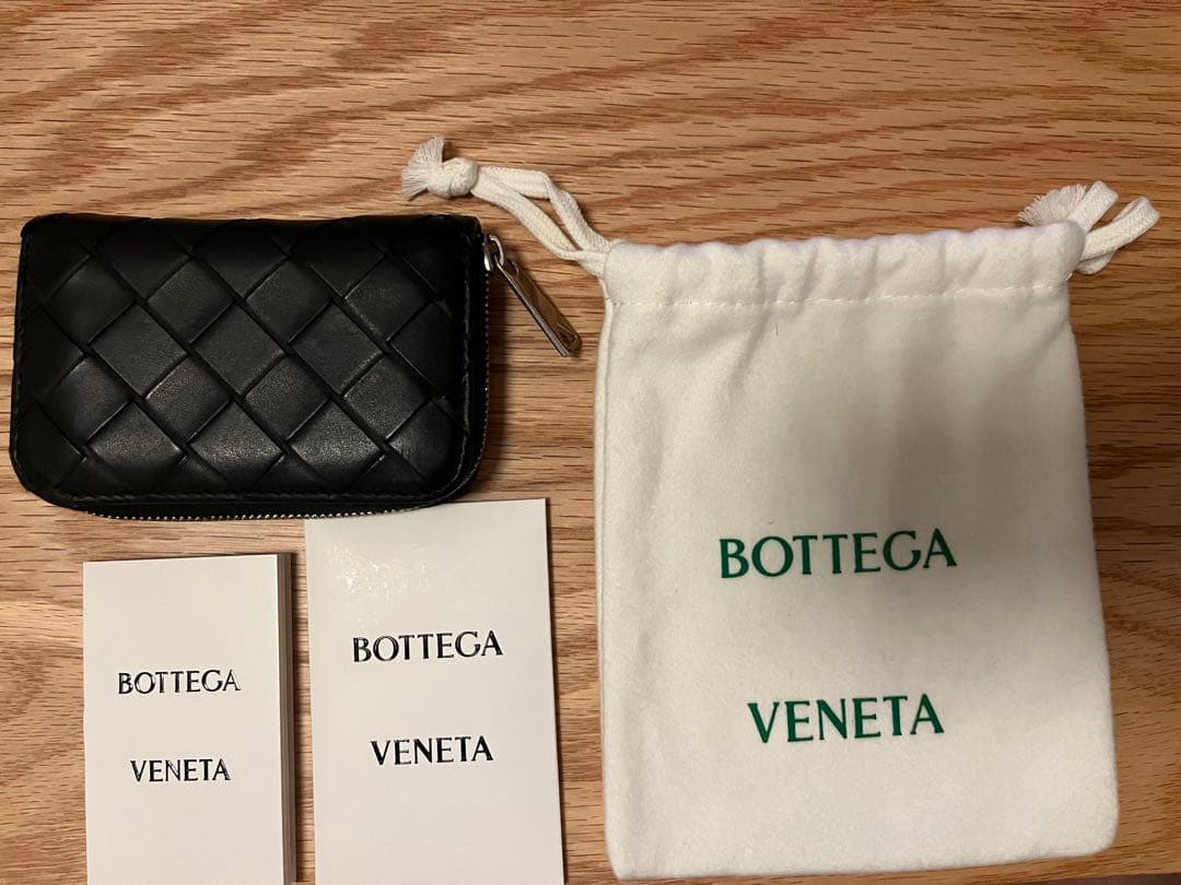 ボッテガ　ヴェネタ　ジップケース　黒 ボッテガ ヴェネタ ジップケース 黒 Men's Zipped Card Case in Black