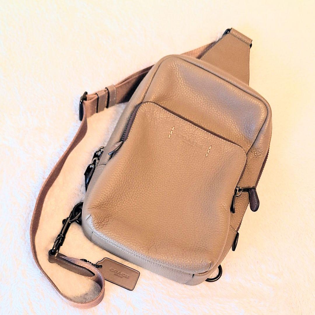 新品】COACH メンズ ゴッサム パック ボディバッグ C5331 - メルカリ