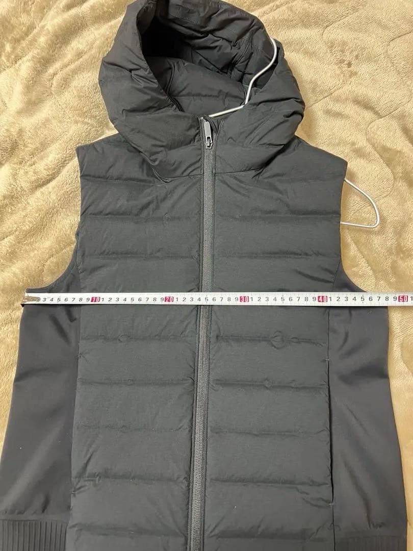 LuLuemon Down and Around ベスト ブラック サイズ8 lululemon