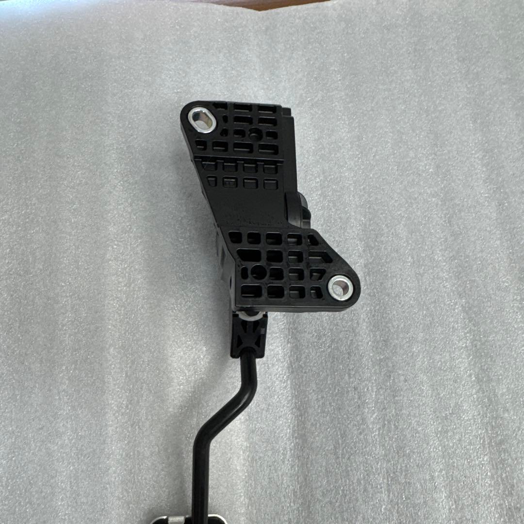 ハイレスポンスアクセルAssyユニット(GR86 ZN8/BRZ ZD8専用) - メルカリ