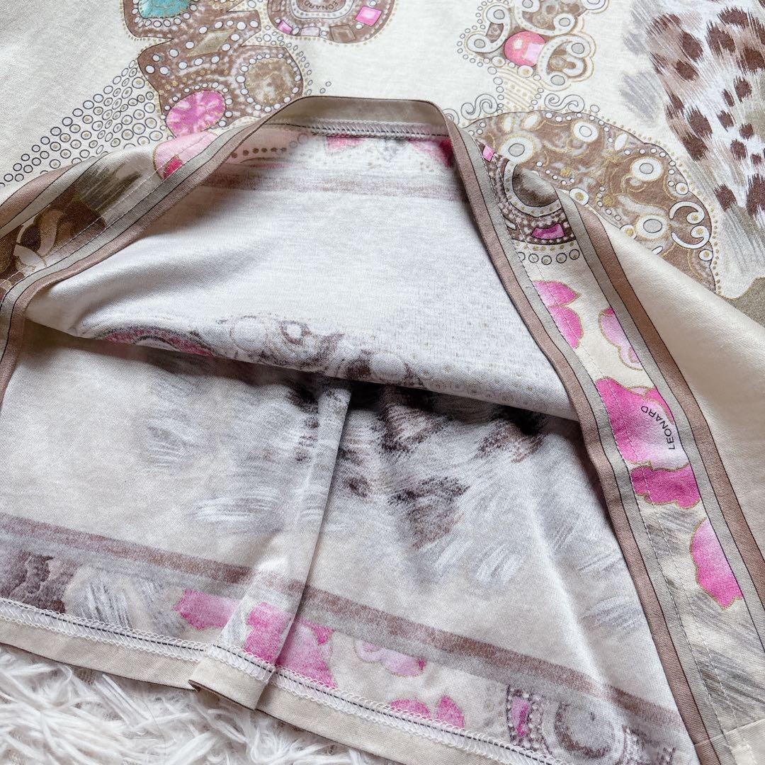 極美品✨レオナール 半袖カットソー トップス シャツ ビジュー 花柄