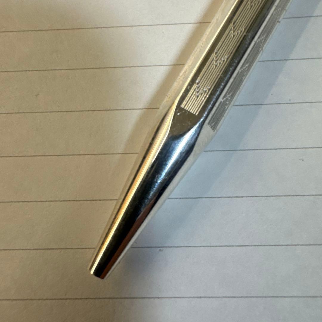 カランダッシュ　エクリドール　シェブロン