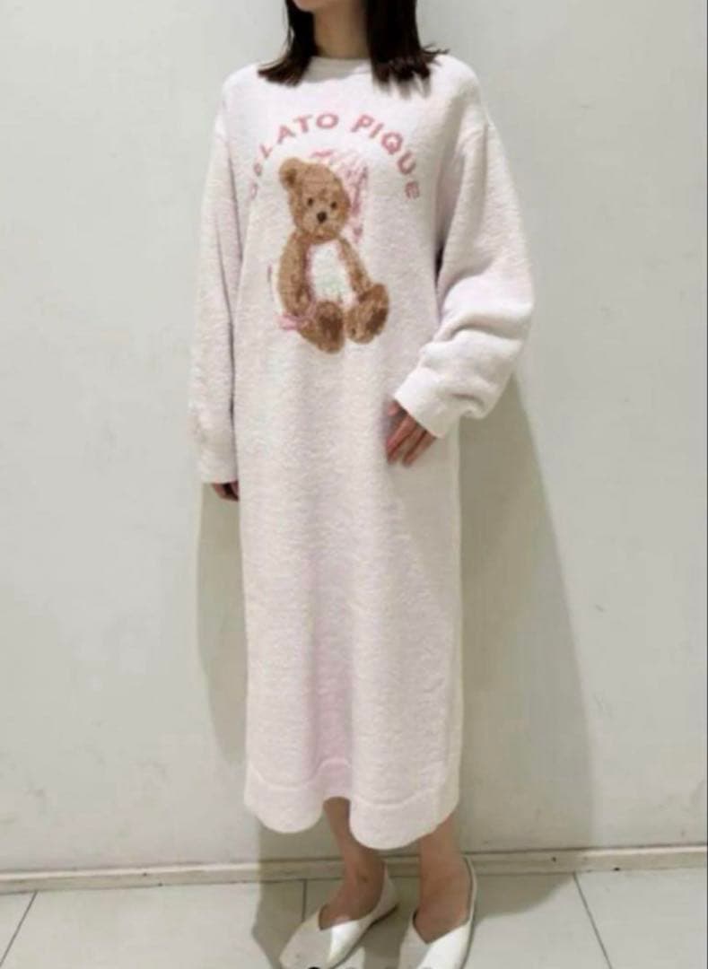 新品タグ付きソックスセットピンク　ベアジャガードワンピース ベビージャガードソックス ベビー うさぎ くま ジャガードソックス