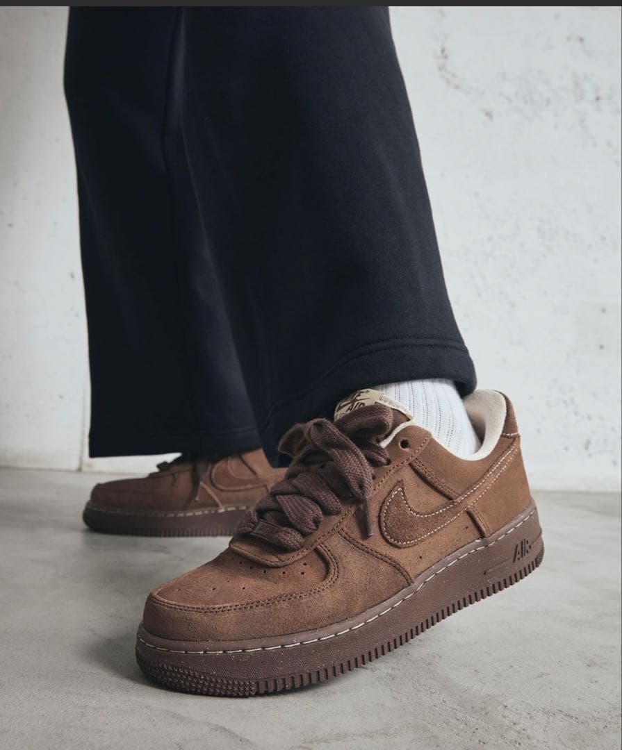 ナイキ エア フォース 1 ＇07 ブラウン　25.5cm