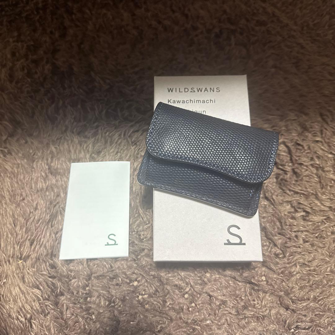 WILD SWANS TONGUE リザード　ネイビー