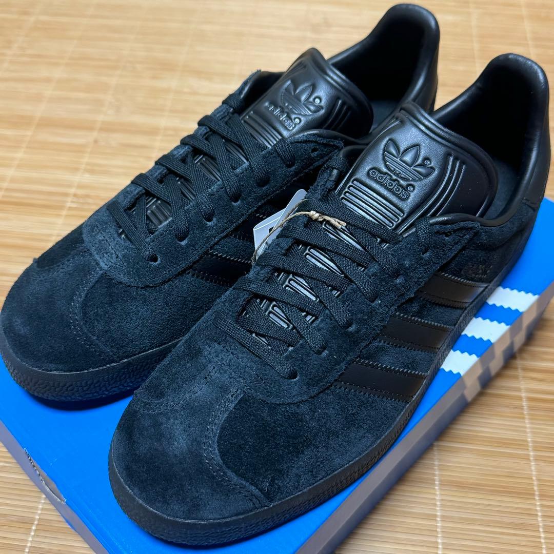 26.5 トリプルブラックGAZELLE ガゼル adidas サンバ タバコ - メルカリ