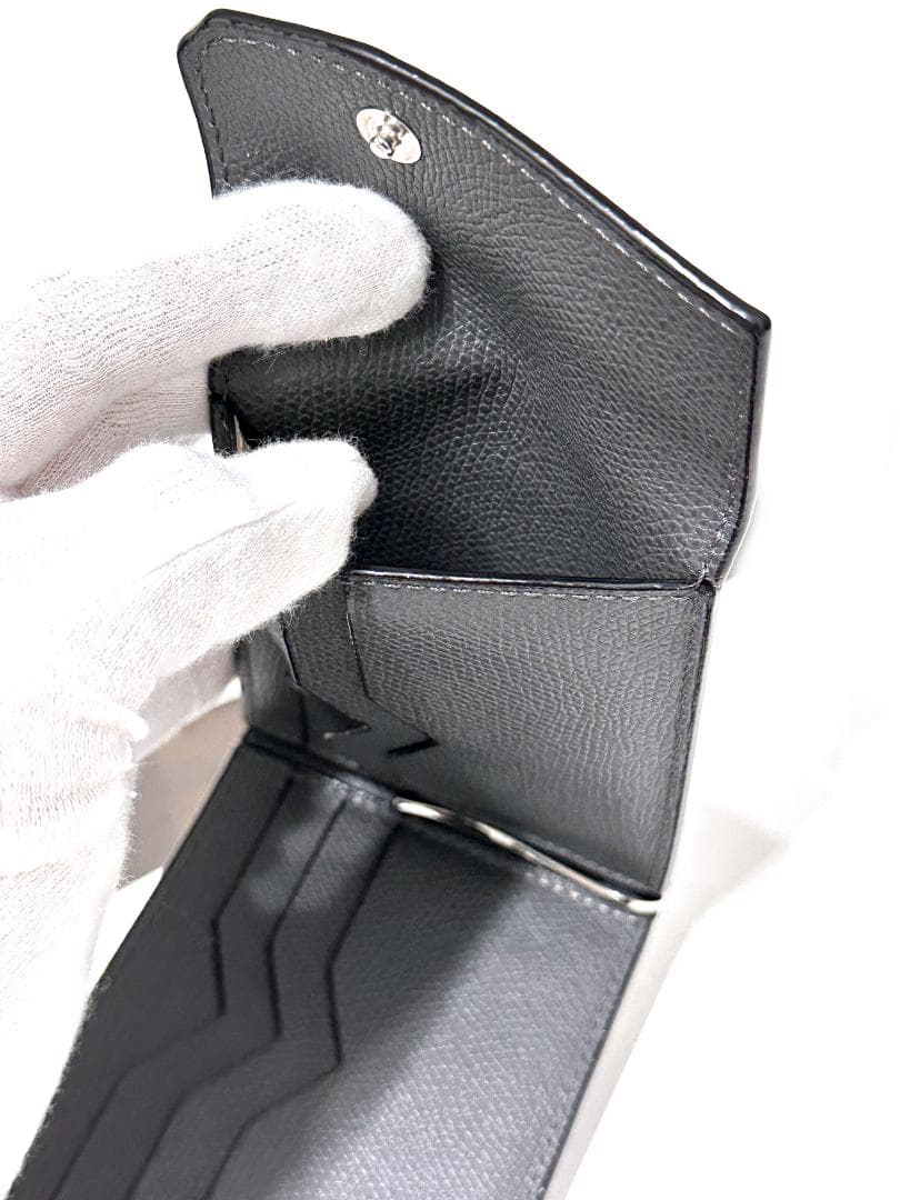 新品同様　ギャラ付き　2025　ヴァレクストラ　グリップ　レザー マネークリップ