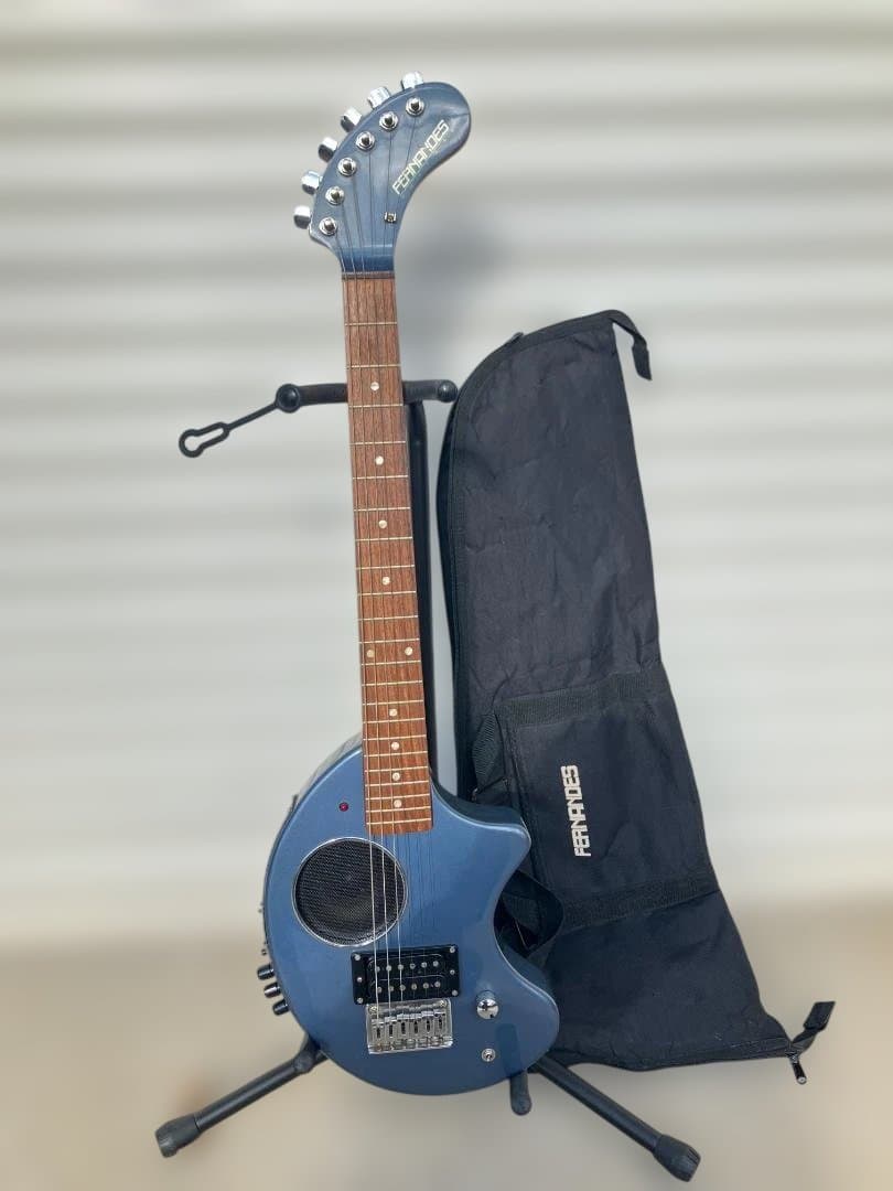 FERNANDES エレキギター 青 ギターケース付き　動作未確認現状品 Yahoo!オークション -「エレキ ギター 青」(フェルナンデス) (本体)の