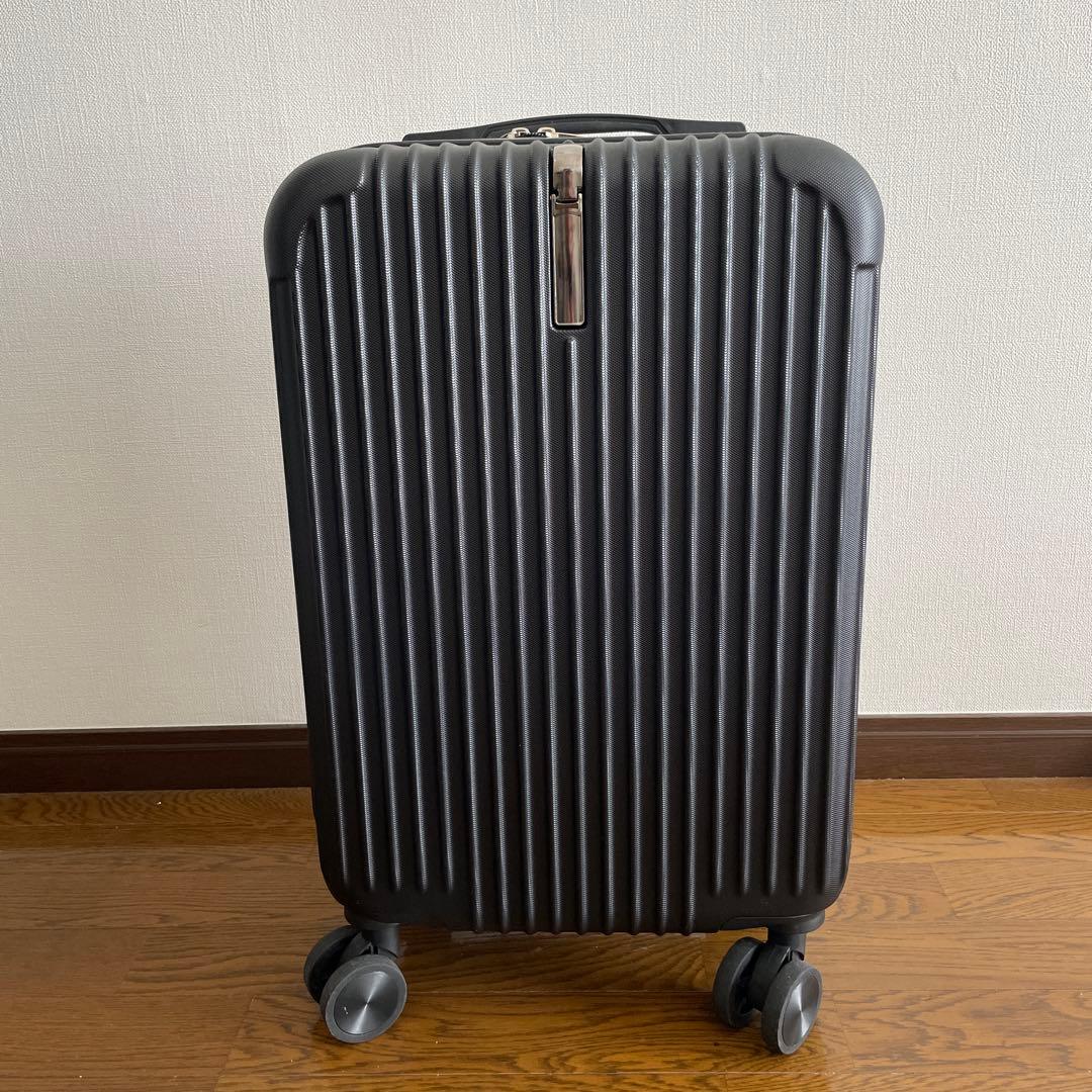 ブラック ストライプ キャリーケース S 機内持ち込み可 - メルカリ