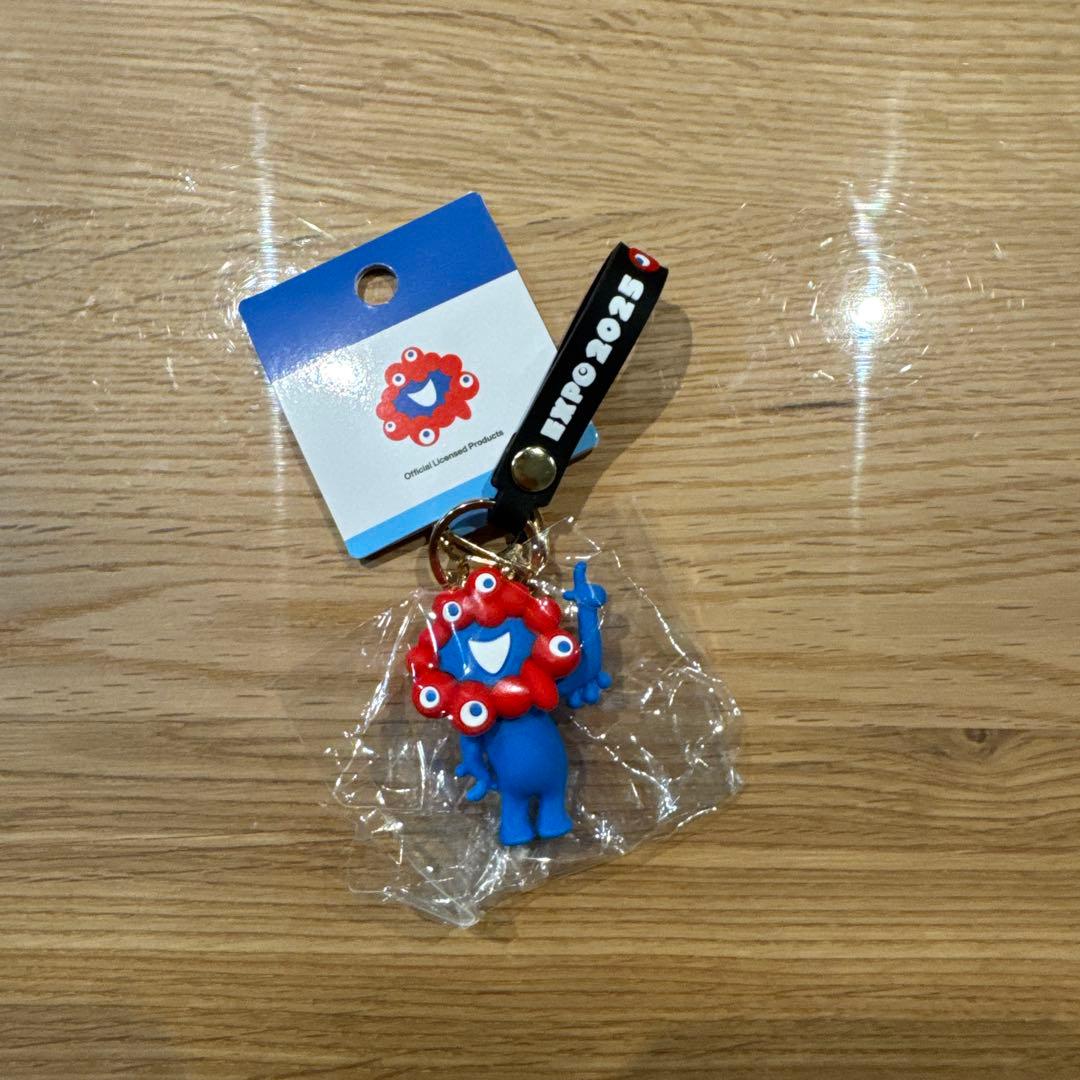 ミャクミャク 立体PVCキーホルダー ラバーストラップ 黒 万博EXPO2025