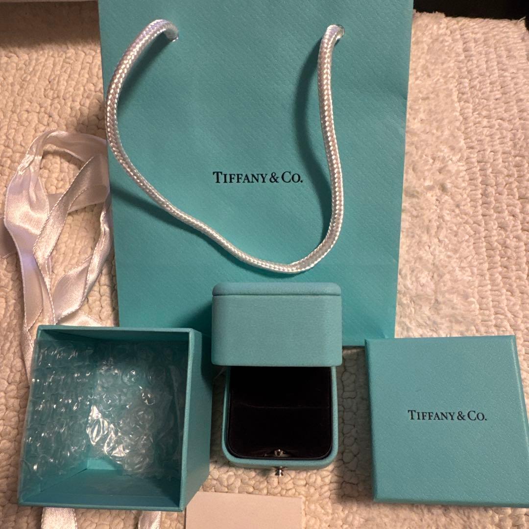 美品 ティファニー リングケース 指輪入れ 空箱 リボン付き ブルー