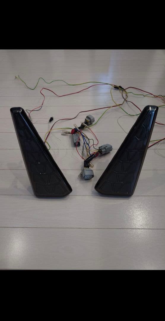 NOAH.VOXY 80系 AVEST シーケンシャルリフレクター - メルカリ