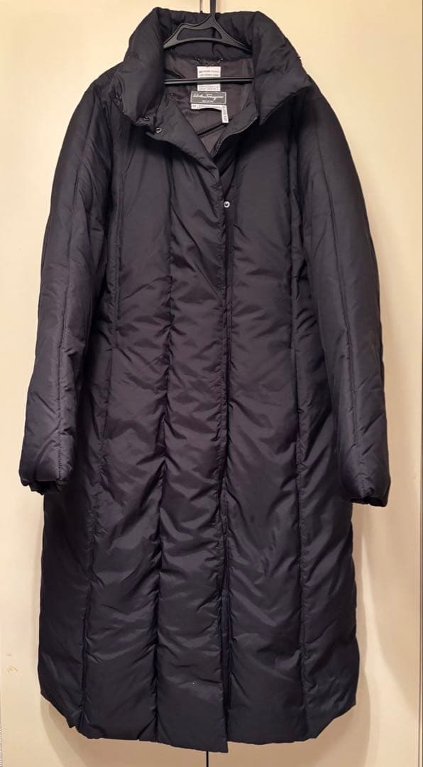 Ferragamo ロングダウン(ダブルチャック)ブラック 収納可能 フード付き