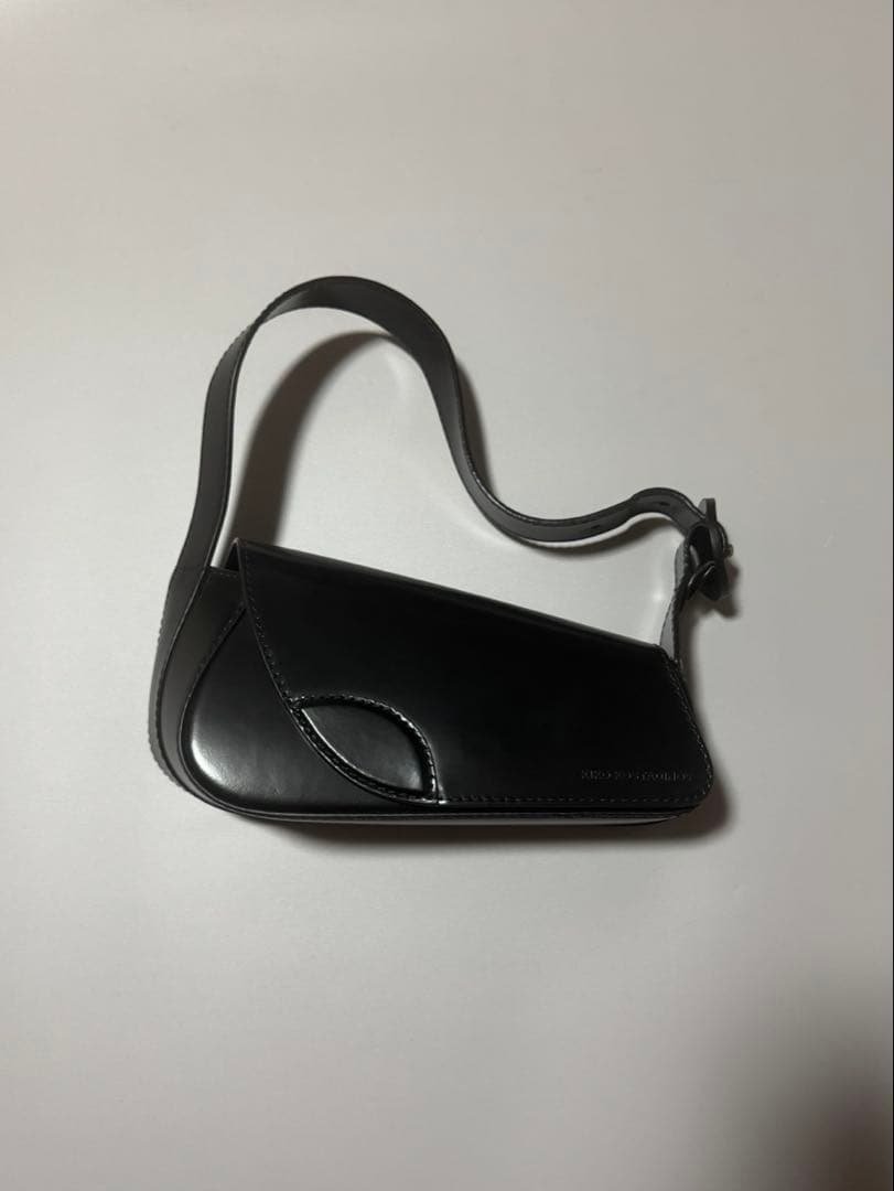 kikokostadinov triviaショルダーバッグ Amazon | KIKO KOSTADINOV Trivia bag ショルダーバッグ (ブラック