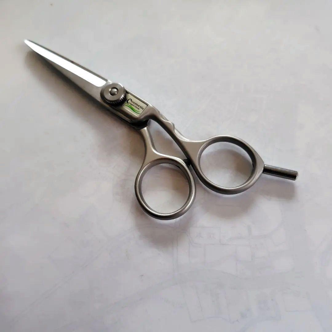 ステンレス製散髪用シザー - メルカリ