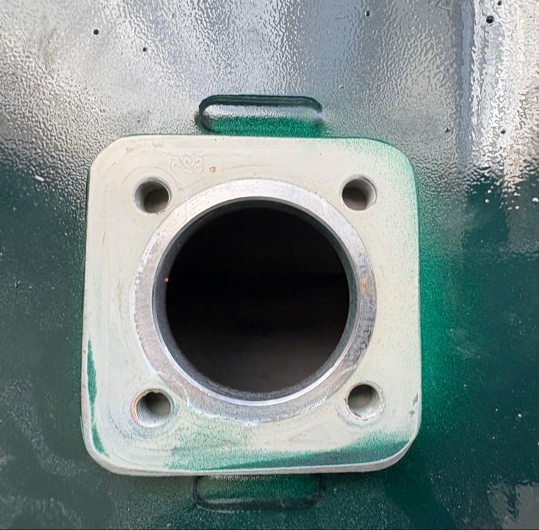 コンチネンタルgt650 タンク　ロイヤルエンフィールド