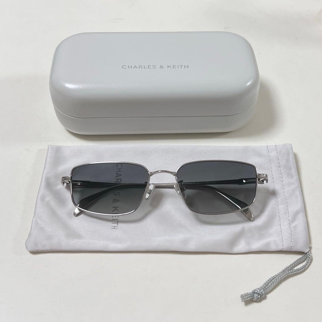 【美品】Charles and Keith サングラス CHARLES ＆ KEITH（チャールズ&キース） サングラス スクエア シック