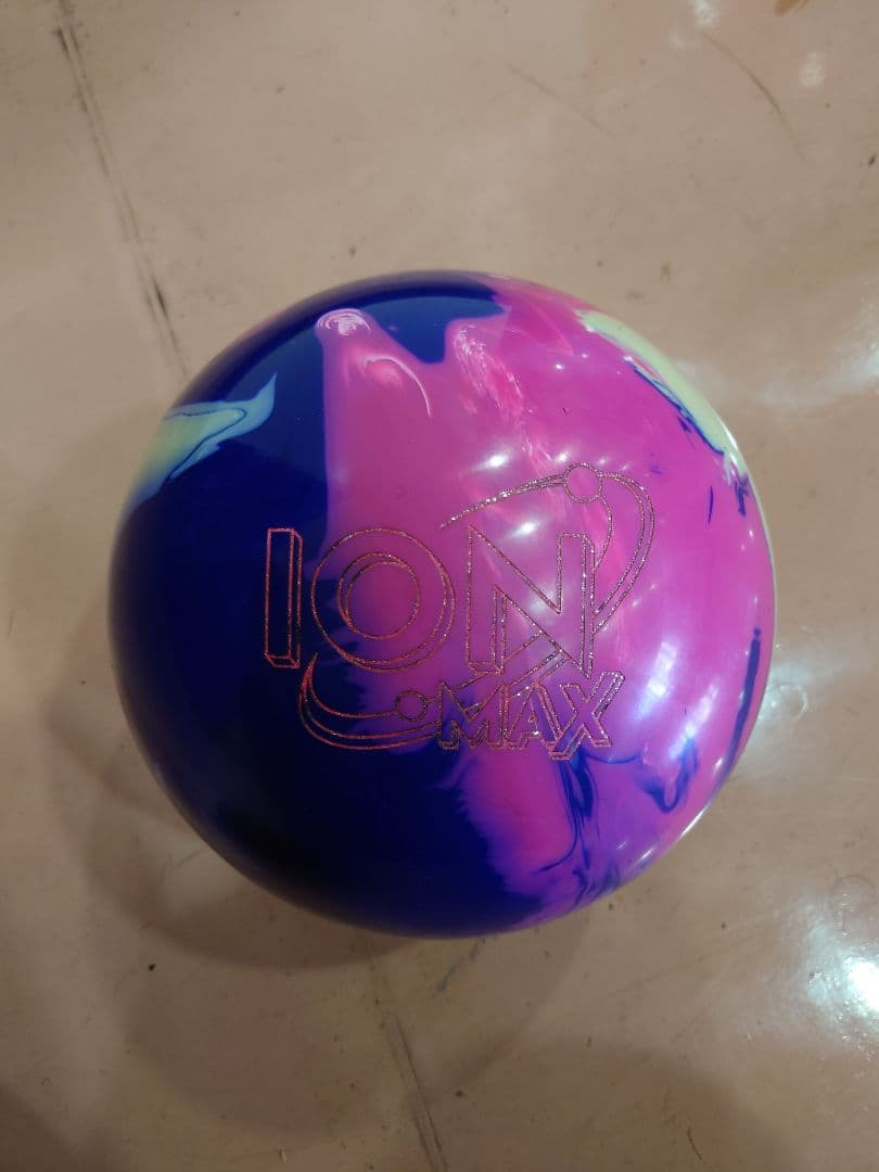 ボウリングボール STORM【アイオンマックス】15ポンド - メルカリ