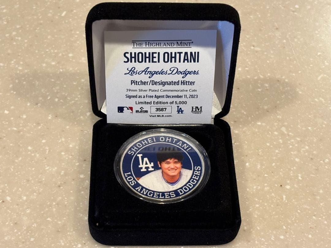 大谷選手　ドジャース入団記念限定 楽天市場】ドジャース移籍記念公式 大谷翔平 トレーディングカード 2枚