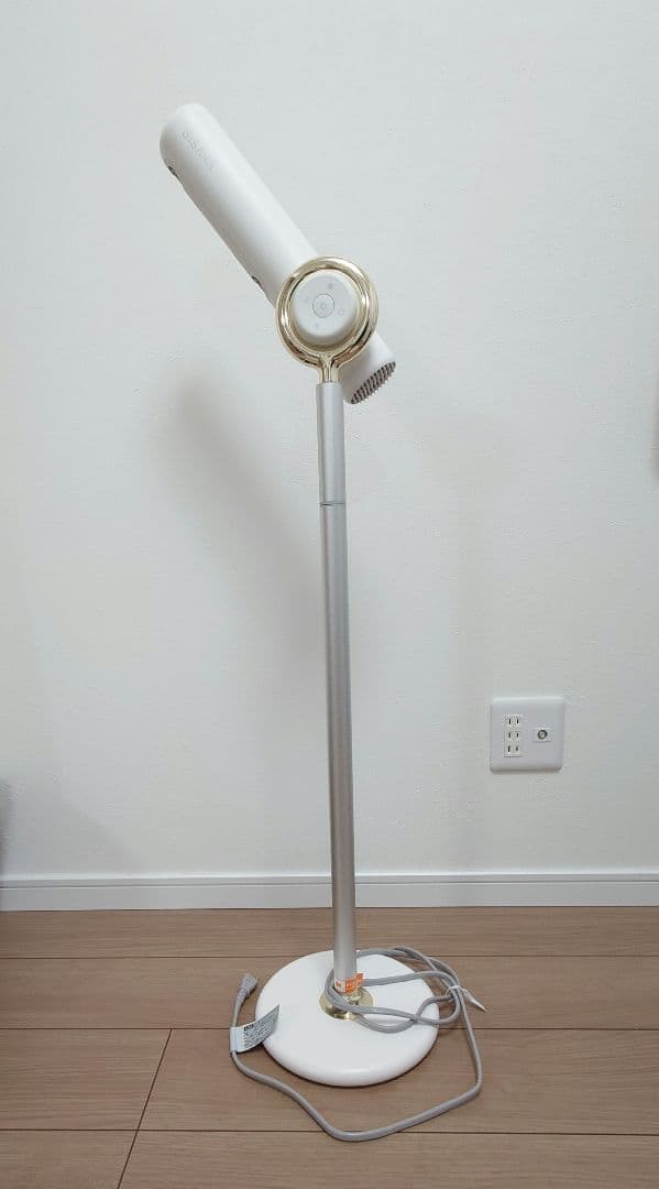 ビサラ BISARA ハンズフリースタンドドライヤー BSR002 ホワイト ヨドバシ.com - QUADS クワッズ ハンズフリースタンドヘアドライヤー