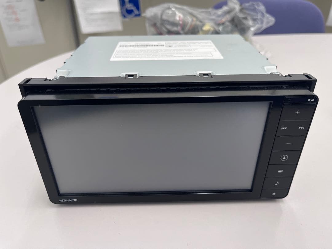 ダイハツ純正カーナビ NSZN-W67D - メルカリ