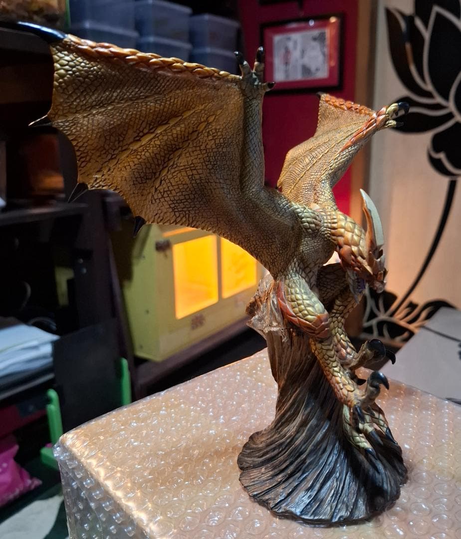 モンハン セルレギオス フィギュア 状態良好 - メルカリ