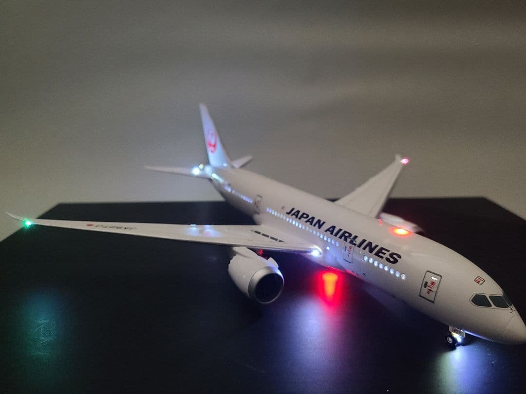 JAL Boeing 787-8 LED 仕様完成品 - メルカリ