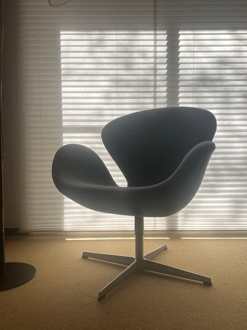 正規品 フリッツハンセン ビンテージ 定価73万円 スワンチェア - メルカリ